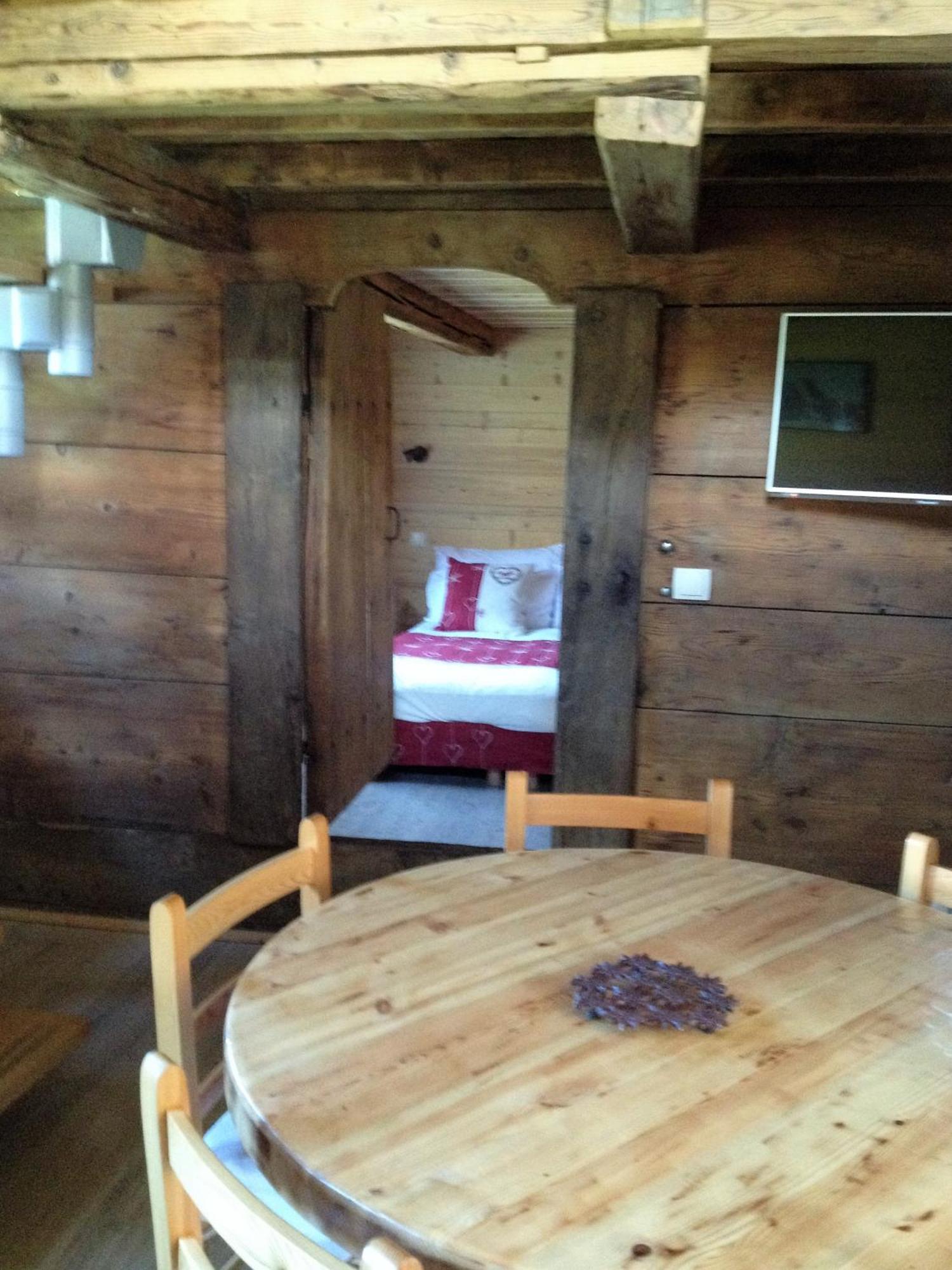 Les Chalets Du Bonheur Лез-Уш Экстерьер фото